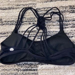 Lululemon sports bra